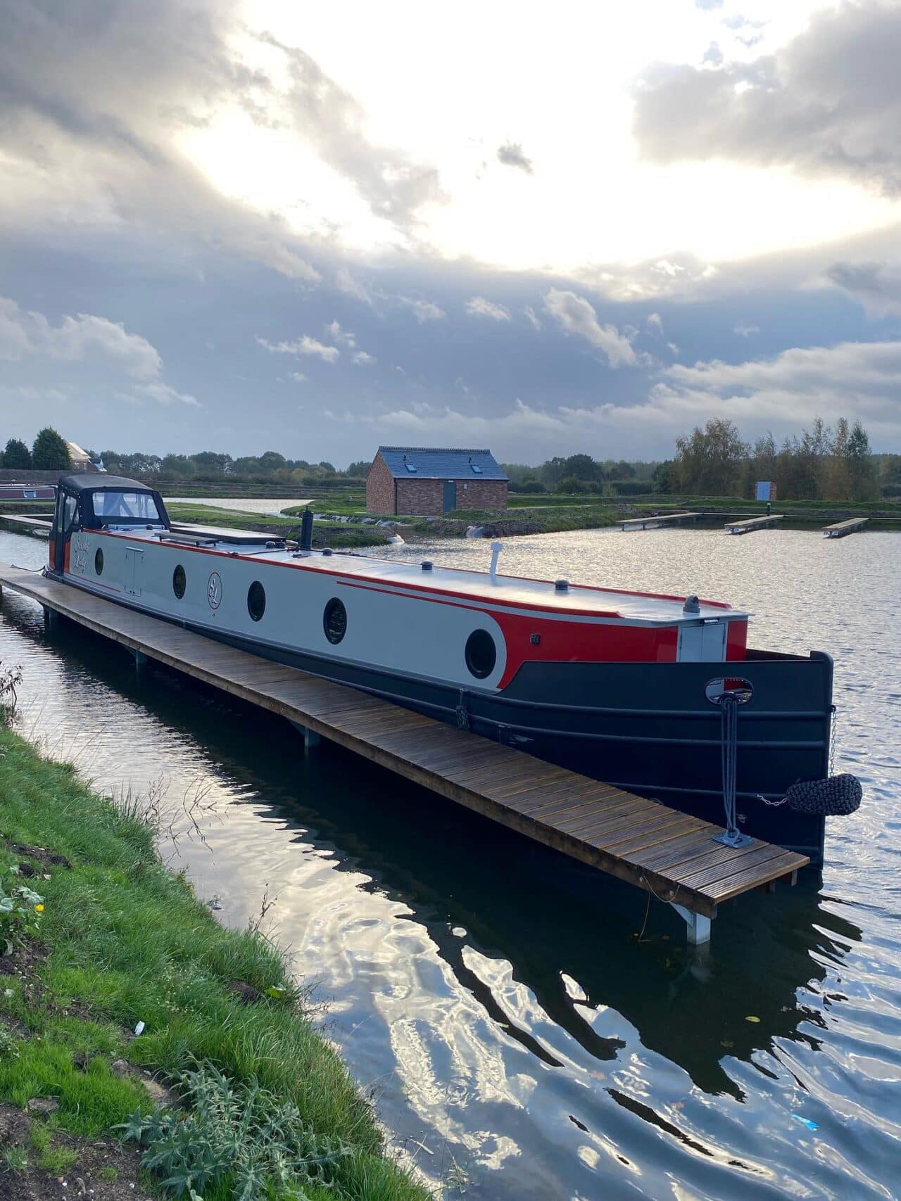 Narrowboat Windows Narrowboat Windows | Caldwells Windows